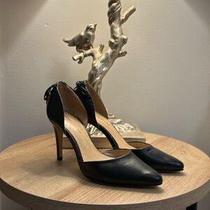 Antonio Melani Pumps